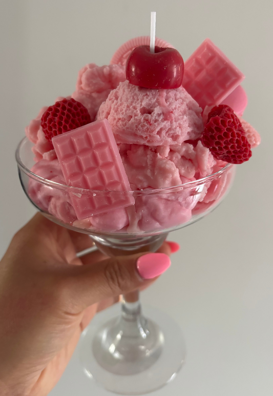 Pink Strawberry Parfait 🍓