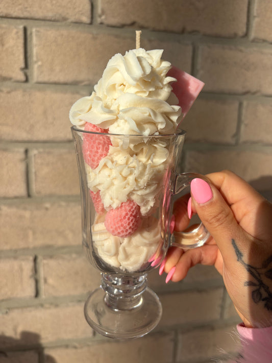 Strawberries & Cream 🩷